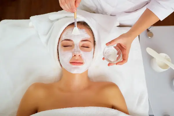 Dermaplaining